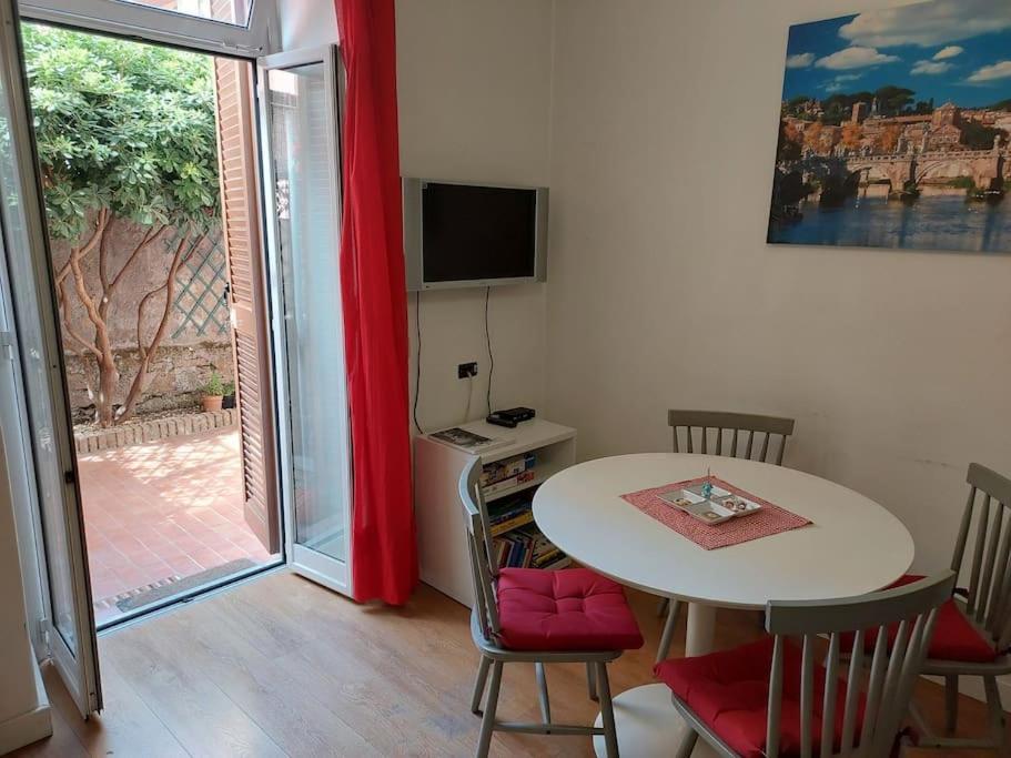 Casa Anna 5 Stelle - With Garden Apartment Rom